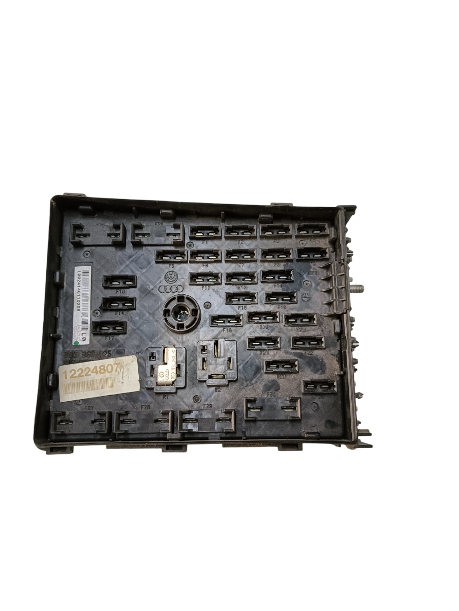 Panou sigurante VOLKSWAGEN PASSAT 3C2 2005 - 2010 VAG 3c0937125