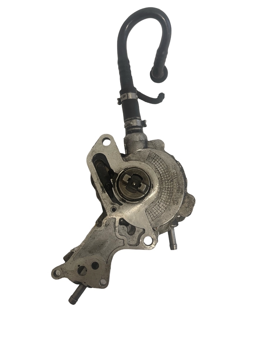 Pompa de vacuum VOLKSWAGEN GOLF V 1K1 2003 - 2009 1.9 TDI BKC, BLS, BXE 038145209E