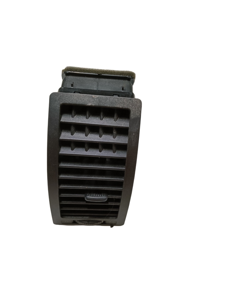 Grila de ventilatie laterala panou de bord stanga fata VOLKSWAGEN POLO 9N_ 2001 - 2012