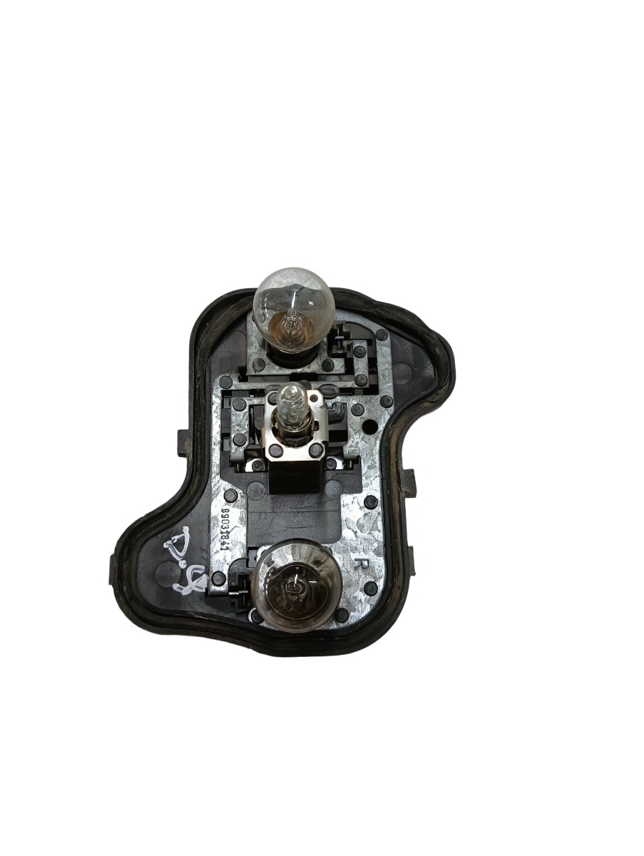 Soclu stop dreapta spate VOLKSWAGEN GOLF V 1K1 2003 - 2009
