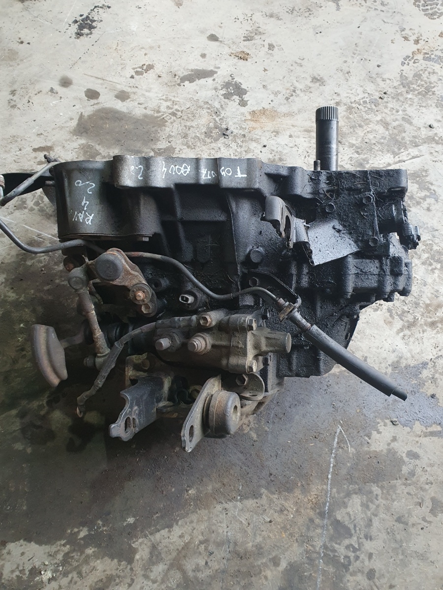 Cutie de viteze manuala 5 trepte TOYOTA RAV 4 II _A2_ 2000 - 2005 2.0 4WD 1AZ-FE – foto 2