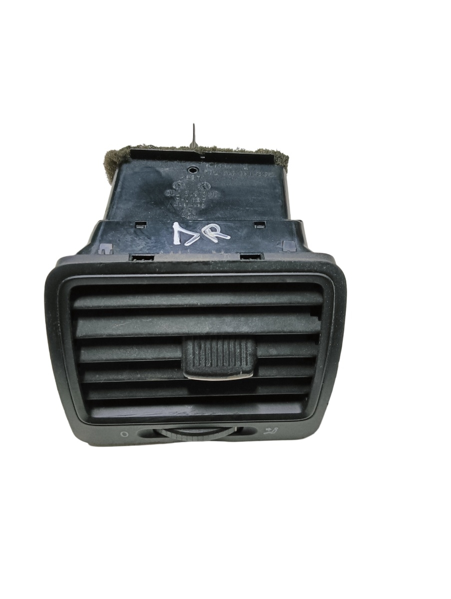 Grila ventilatie dreapta fata VOLKSWAGEN GOLF V 1K1 2003 - 2009 VAG 1k0819710