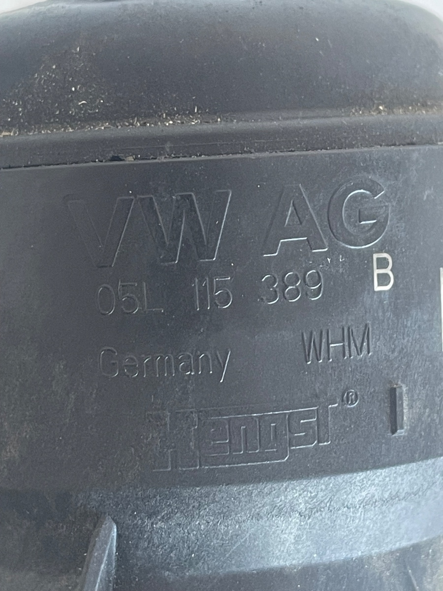 Carcasa filtru ulei AUDI A6 C8, 4A2 2018 - > 2.0 40 TDI Mild Hybrid DFBA 05L115389B – foto 2