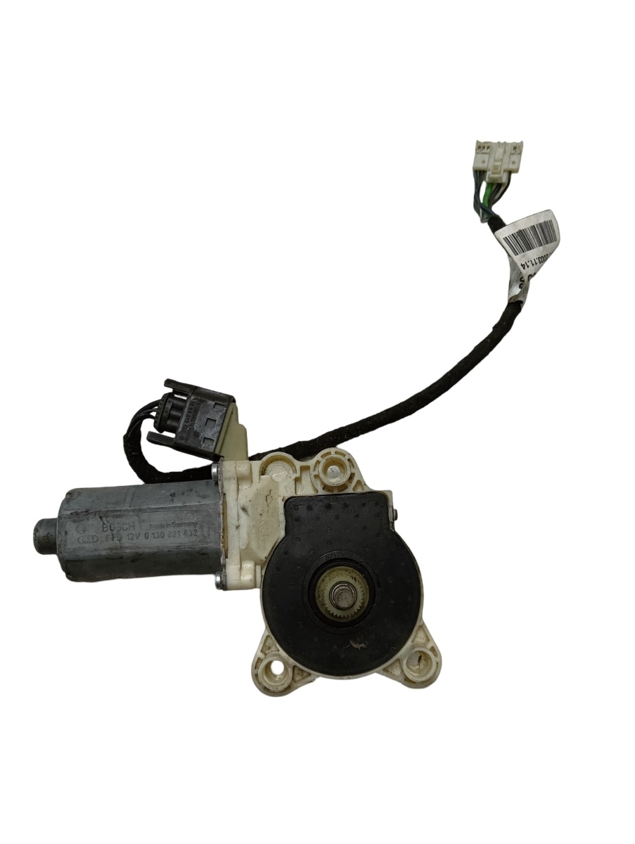 Motoras geam pivotant dreapta fata MERCEDES-BENZ CLS C219 2004 - 2011 0130821432