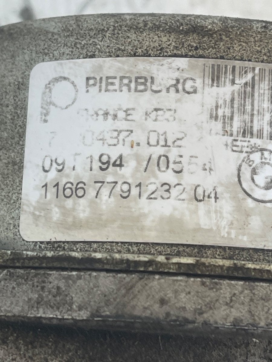 Pompa de vacuum BMW X6 E71, E72 2007 - 2014 3.0 xDrive 35 d M57 D30 (306D5) 779123204 – foto 2