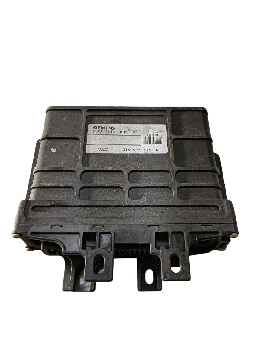 Calculator ecu  VOLKSWAGEN PASSAT 3B2 1996 - 2001 5wk33219