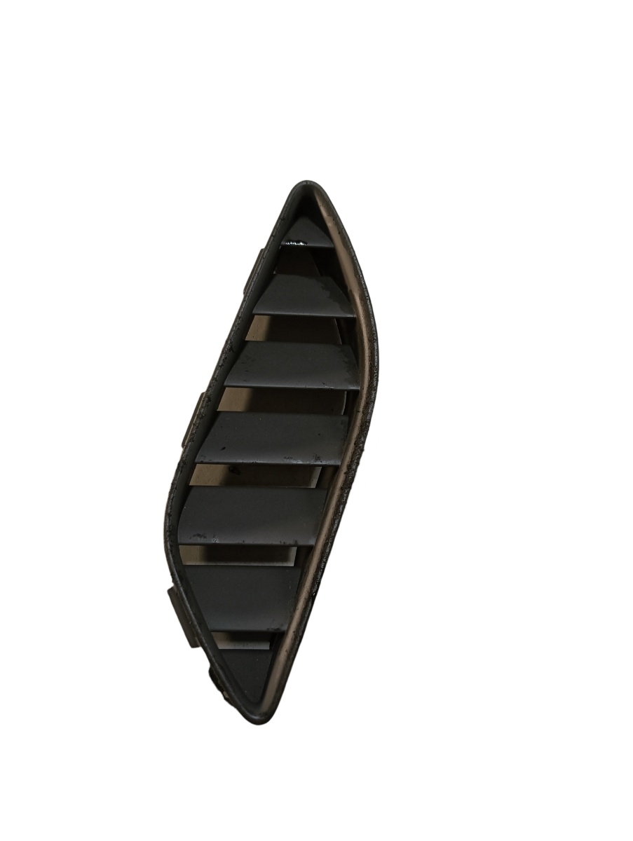 Grila geam ventilatie/dezaburire  stanga AUDI Q5 8RB 2008 - > 8t081973