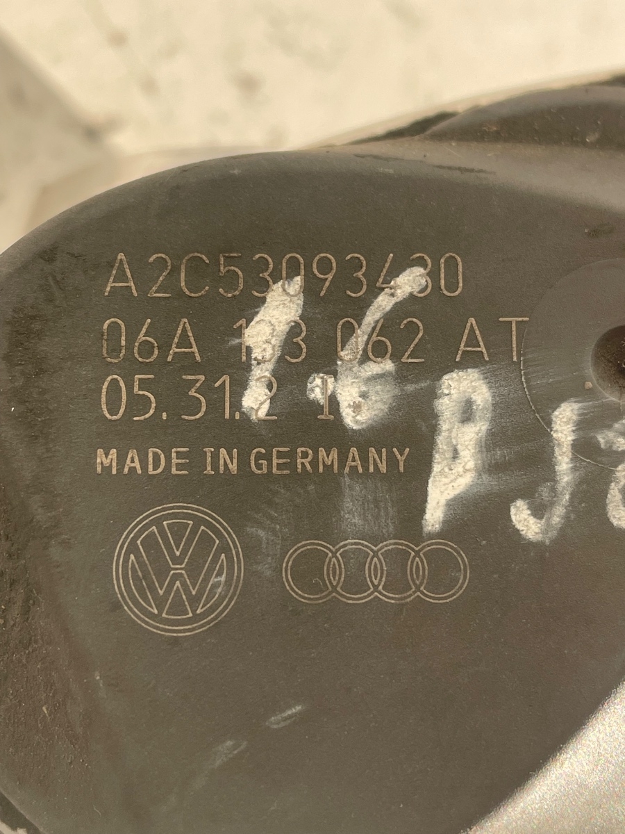 Clapeta de acceleratie VOLKSWAGEN GOLF V 1K1 2003 - 2009 1.6 BSE A2C53093430 / 06A133062AT – foto 2