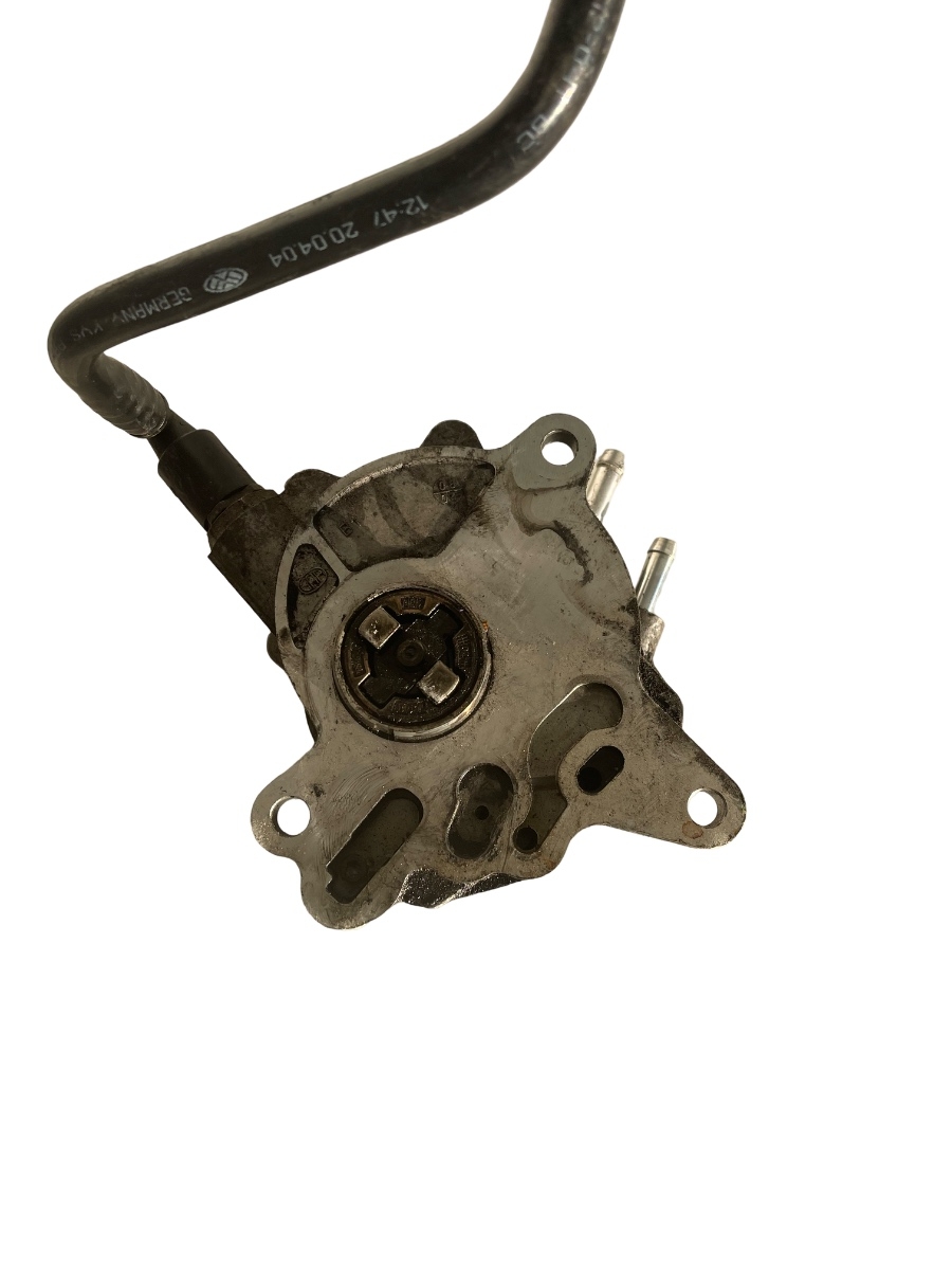 Pompa de vacuum VOLKSWAGEN GOLF V 1K1 2003 - 2009 TDI 16V BKD BOSCH 03G145209