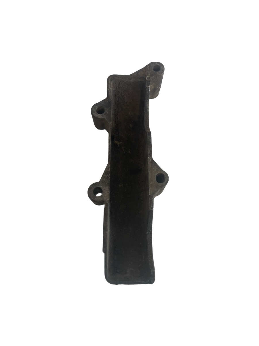 Suport motor , capac distributie RENAULT MASTER 2008 2.5D 8200549480