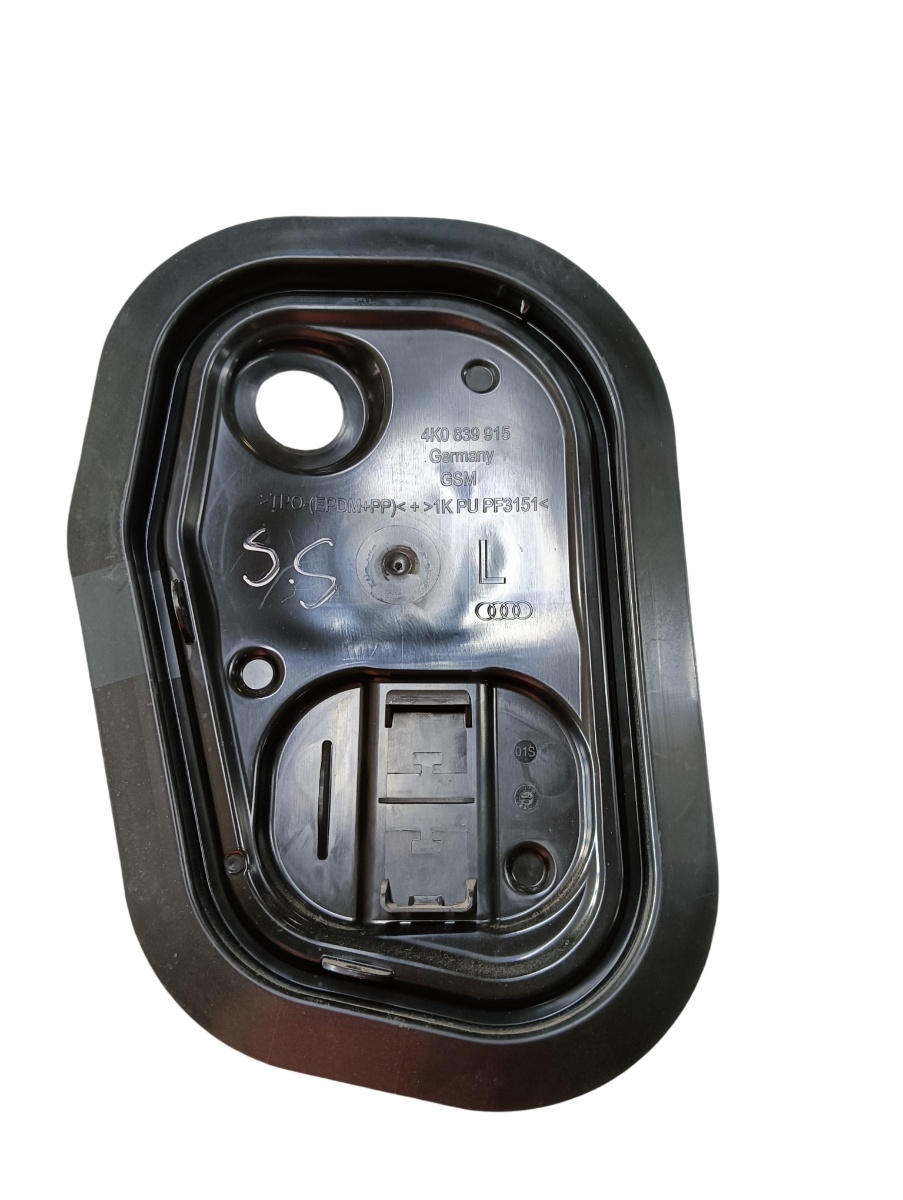 Ornament usa  stanga spate AUDI A6 C8, 4A2 2018 - > 2.0 40 TDI Mild Hybrid DFBA 4k0839915