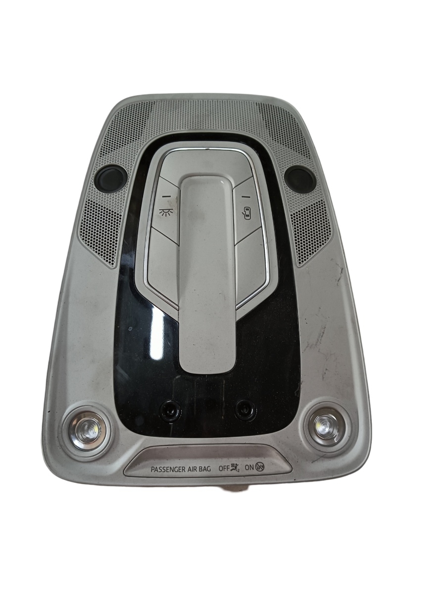 Lampa plafon  AUDI A6 C8, 4A2 2018 - > 2.0 40 TDI Mild Hybrid DFBA 4k0947135