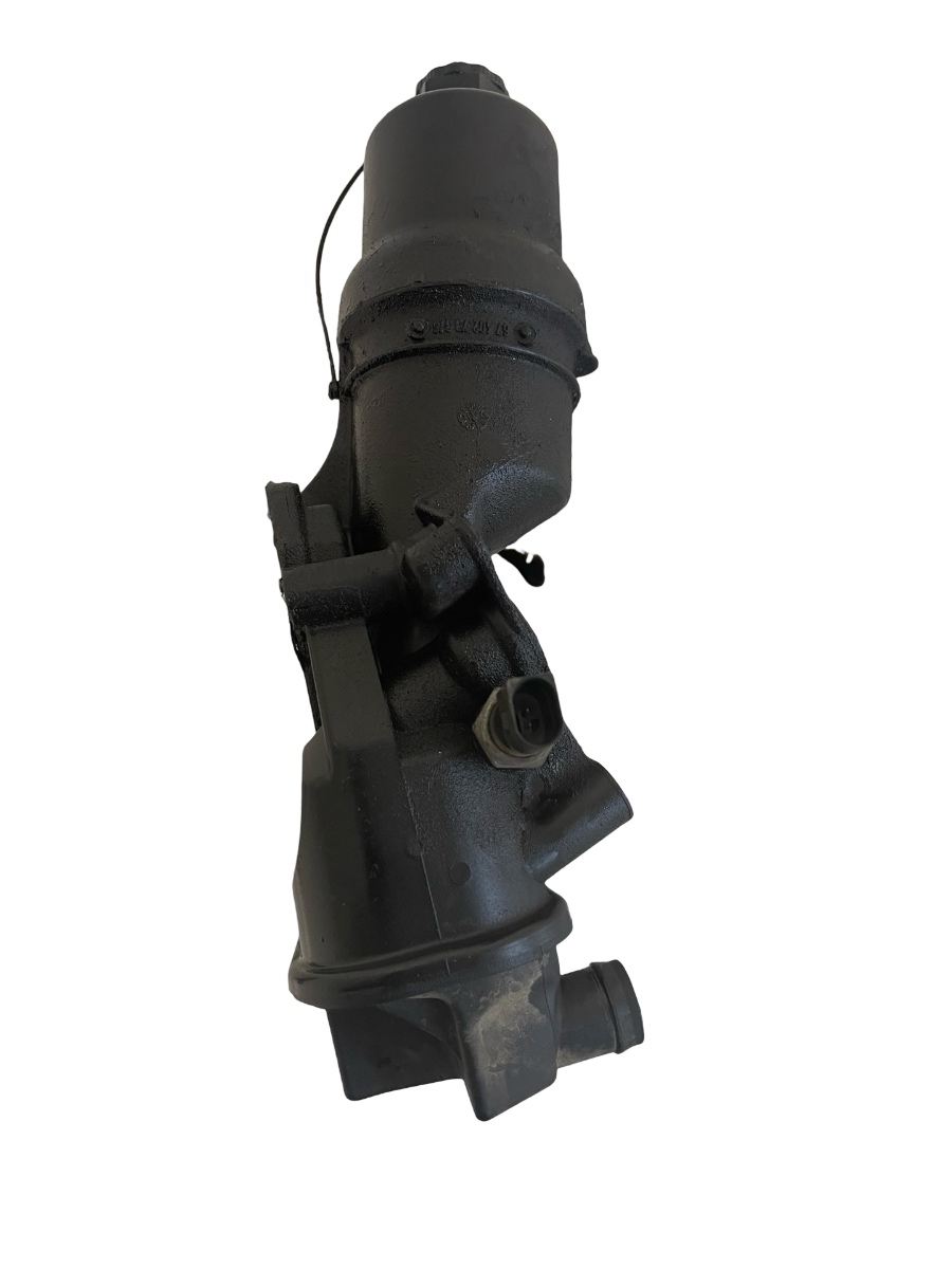 Carcasa filtru ulei AUDI A3 II 8P1 2003 - 2013 2.0 TFSI AXX 06F115397H