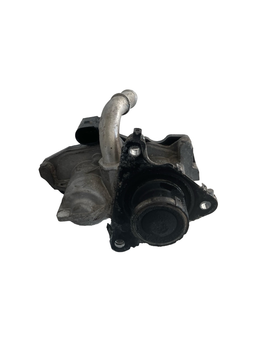 Supapa EGR VOLKSWAGEN PASSAT B8 2.0TDI 04L131501