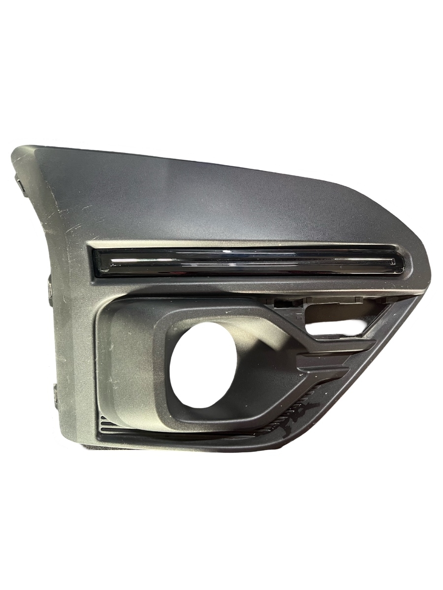 Grila/ornament lampa ceata fata dreapta DACIA JOGGER [ 2024 - > ] M021847