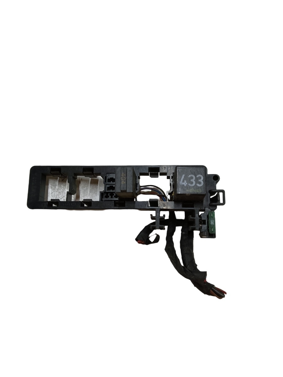 Releu  VOLKSWAGEN PASSAT 3C2 2005 - 2010 TDI BMP VAG 3d0951253a