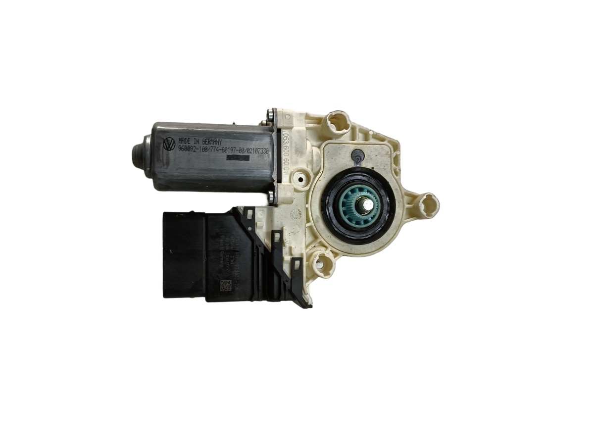 Motoras geam pivotant dreapta spate VOLKSWAGEN PASSAT 3C2 2005 - 2010 973622106