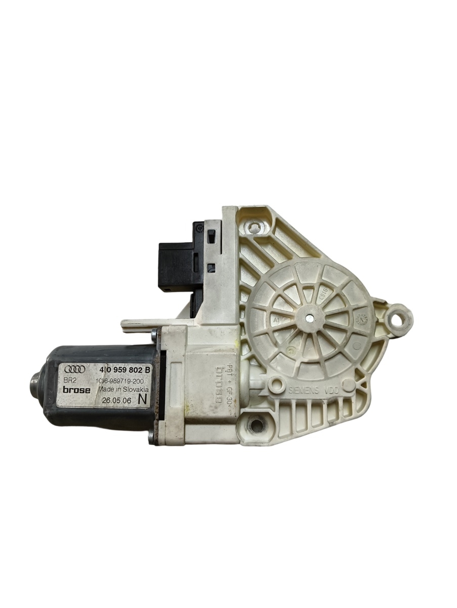 Motoras geam pivotant dreapta spate AUDI Q7 4LB 2006 - 2016 4l0959802b