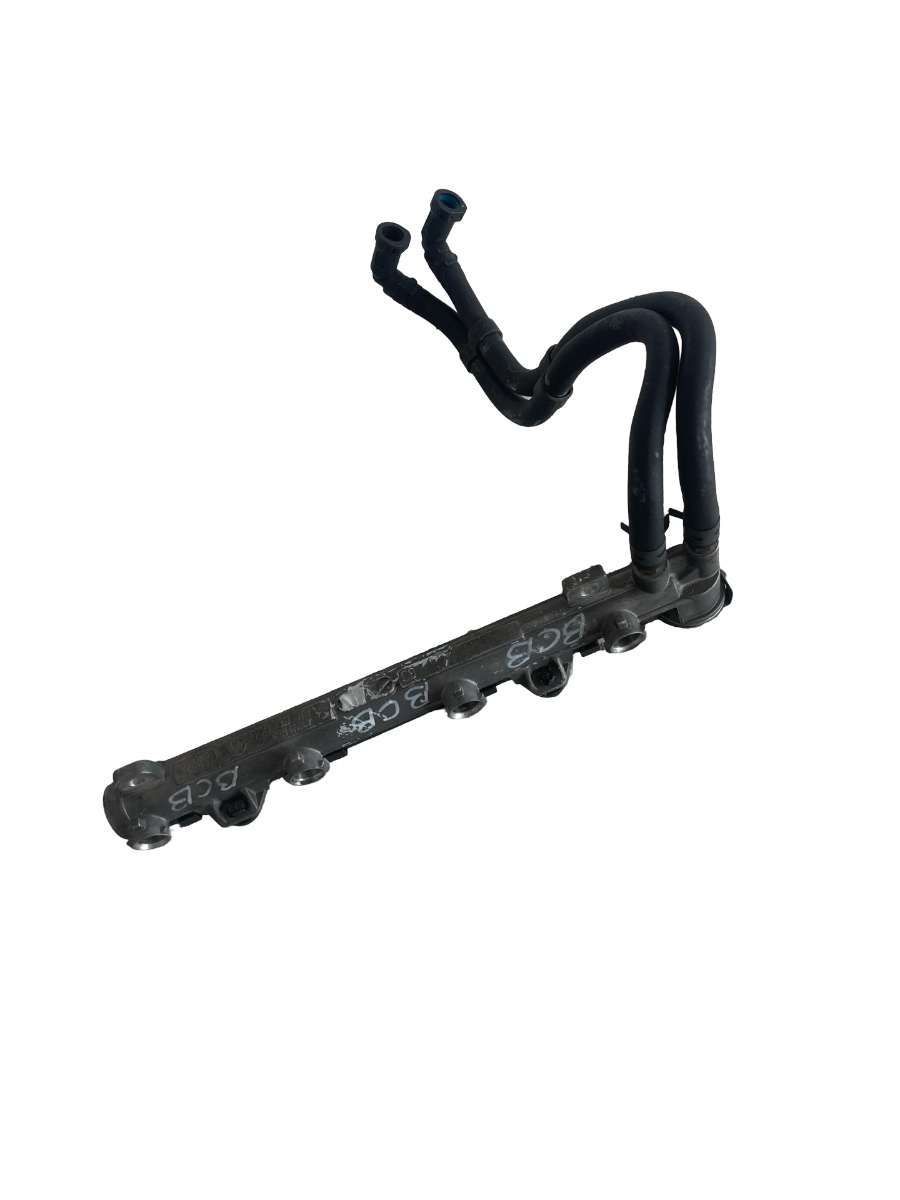 Rampa injectoare VOLKSWAGEN GOLF IV 1J1 1997 - 2007 BCB 036133319AL