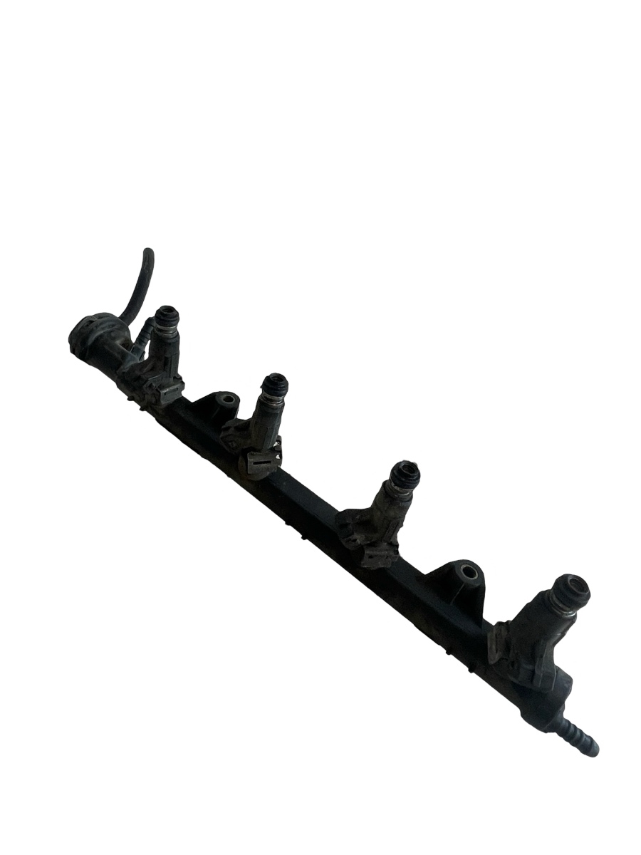 Rampa + injectoare VOLKSWAGEN POLO 6N1 1994 - 1999 1.4B 030133319L
