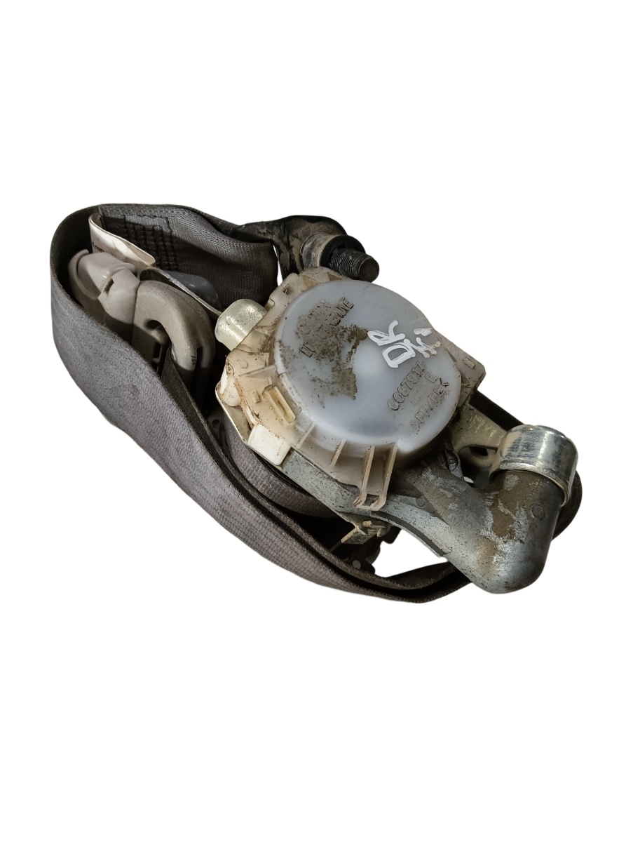 Centura siguranta  dreapta fata TOYOTA HILUX VII Pickup _N1_, _N2_, _N3_ 2004 - >