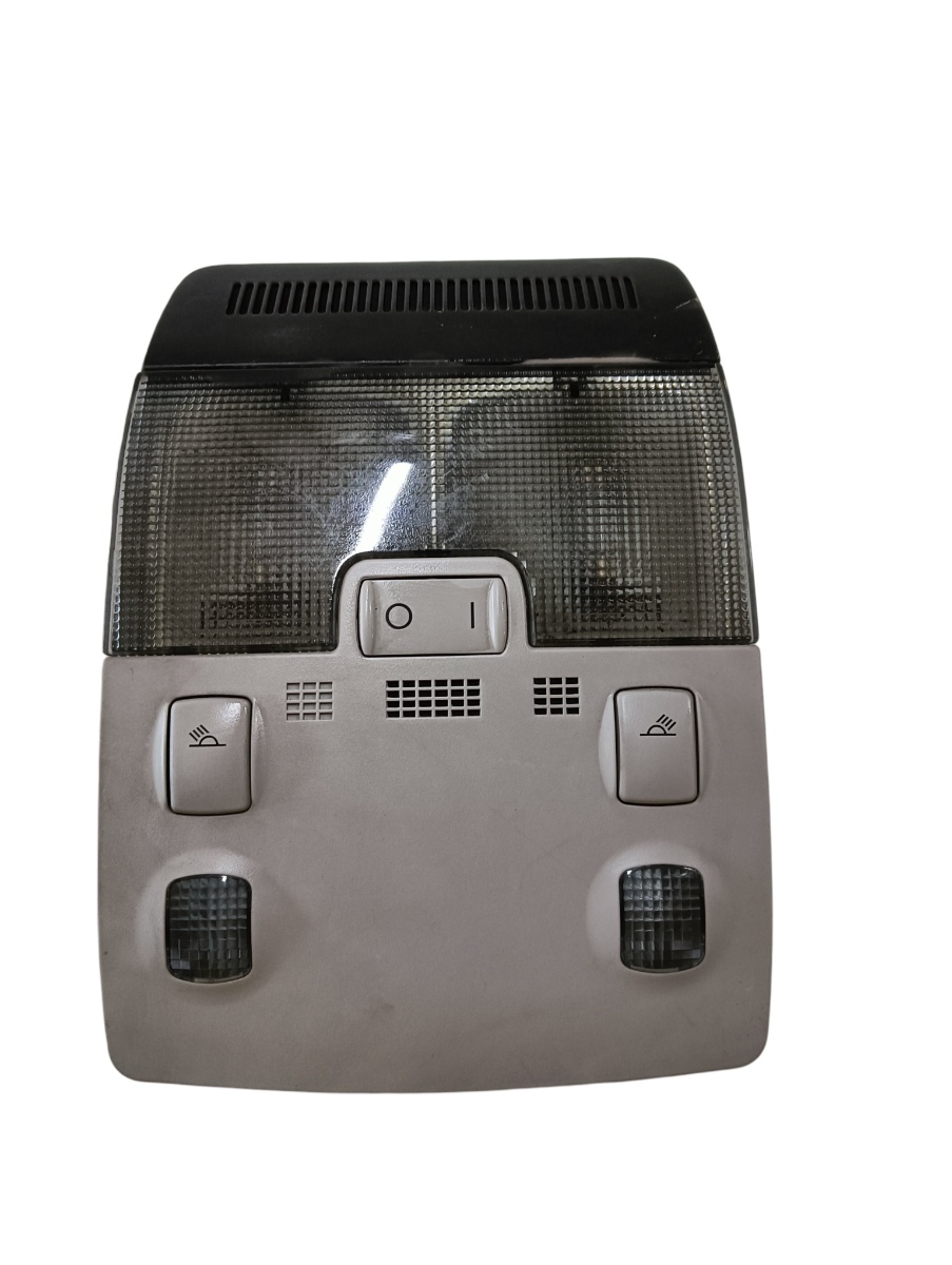 Lampa plafon  AUDI A4 III 8EC, B7 2004 - 2008 VAG 8e0947565