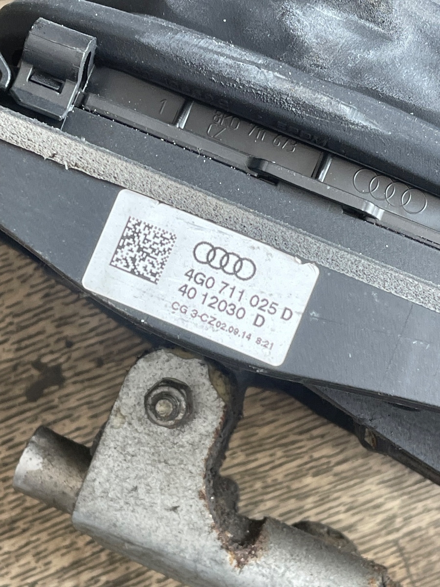 Timonerie schimbator de viteze AUDI A6/S6 IV Saloon 4G2, C7, 4GC 2010 - 2018 2.0 TDI CGLC, CMGB 8K0711151 / 4G0711025D – foto 4