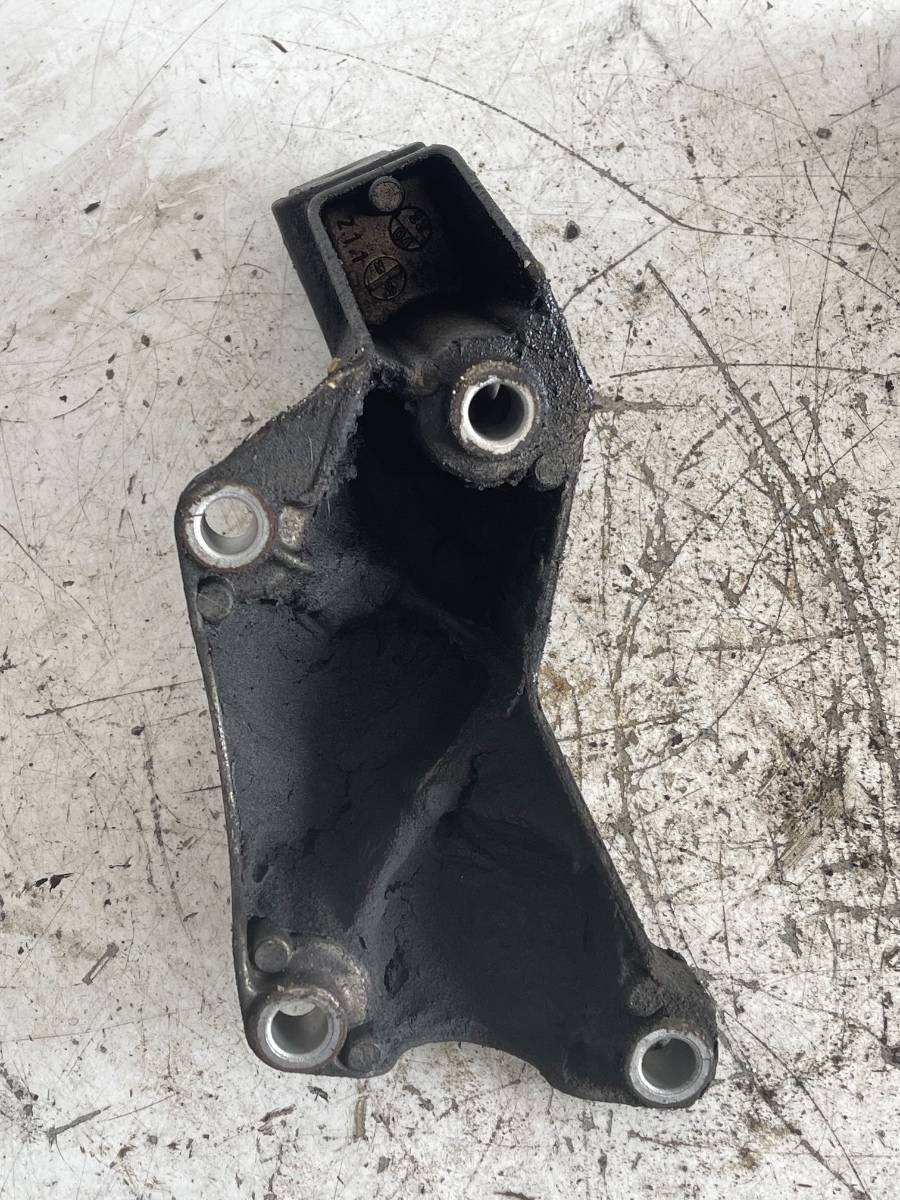 Suport motor AUDI A4 III 8EC, B7 2004 - 2008 1.9 TDI BKE 8E0199307A – foto 3