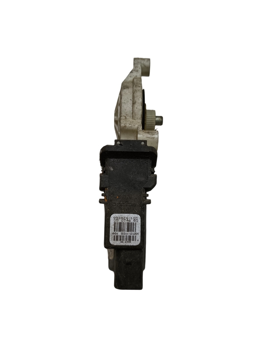 Motoras geam pivotant stanga spate VOLKSWAGEN GOLF V 1K1 2003 - 2009 993424100
