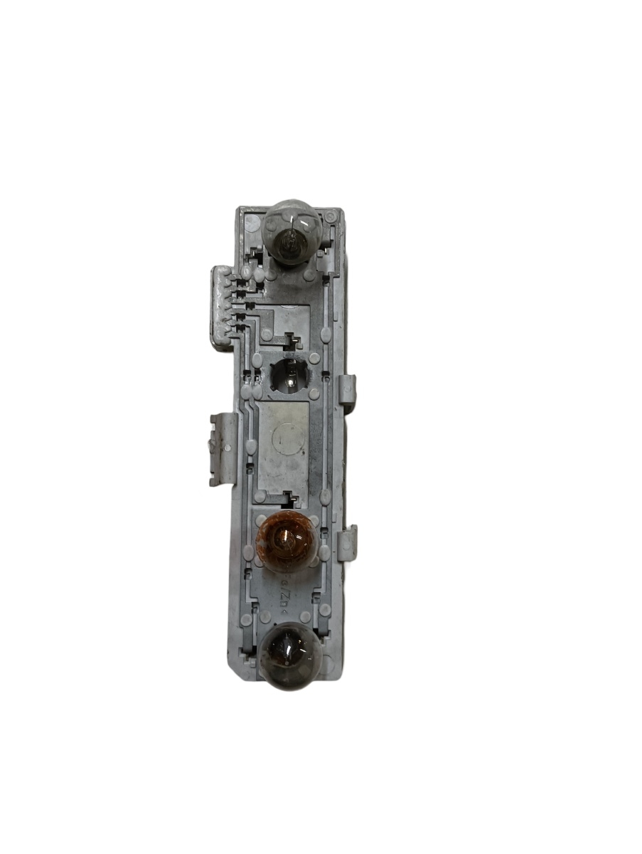 Soclu stop VOLKSWAGEN TOUAREG 7LA, 7L6, 7L7 2002 - 2013 1z945258a