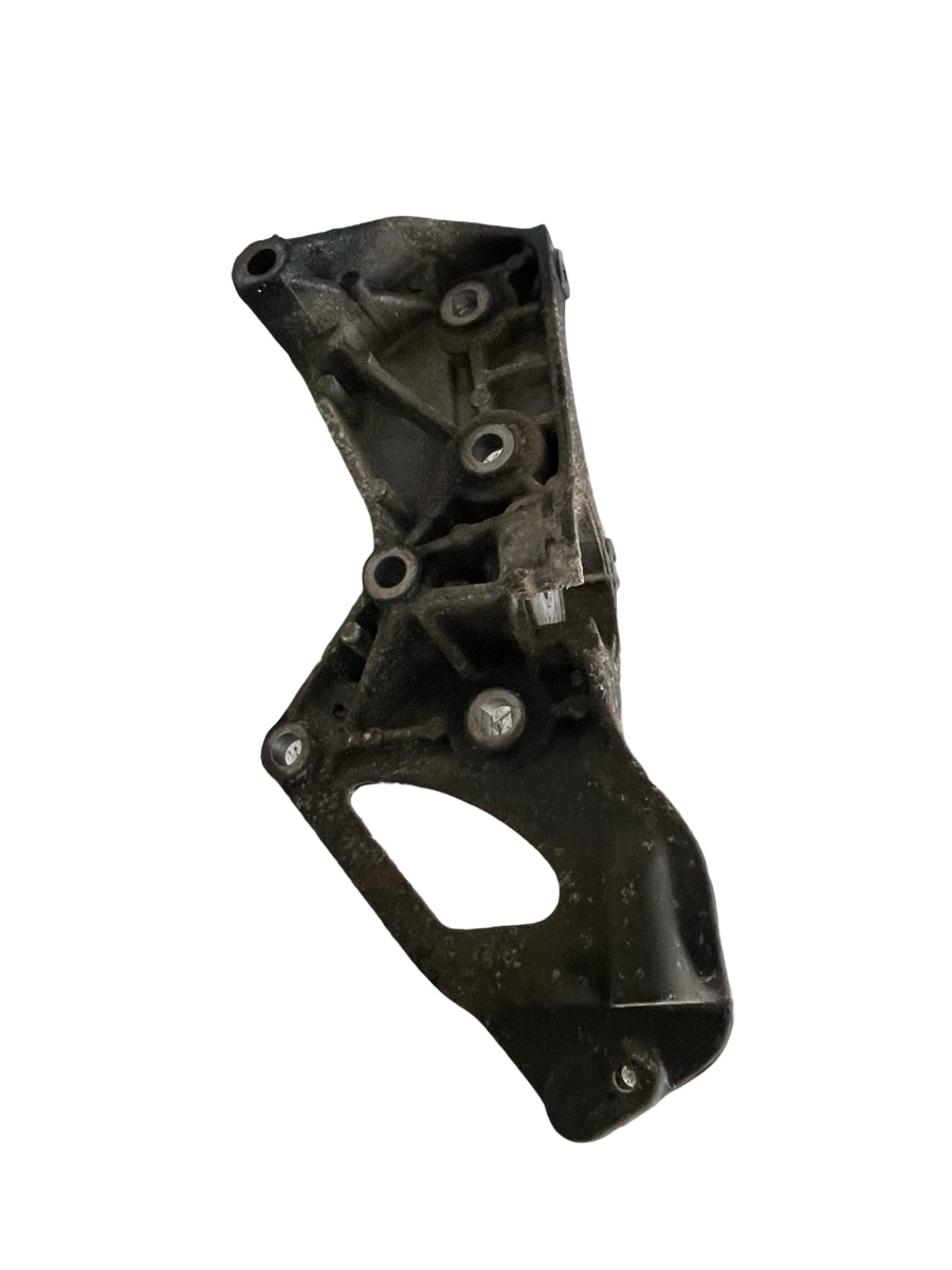 Suport accesorii RENAULT CLIO II Box SB0/1/2_ 1998 - > 1.5DCI E3 8200043635