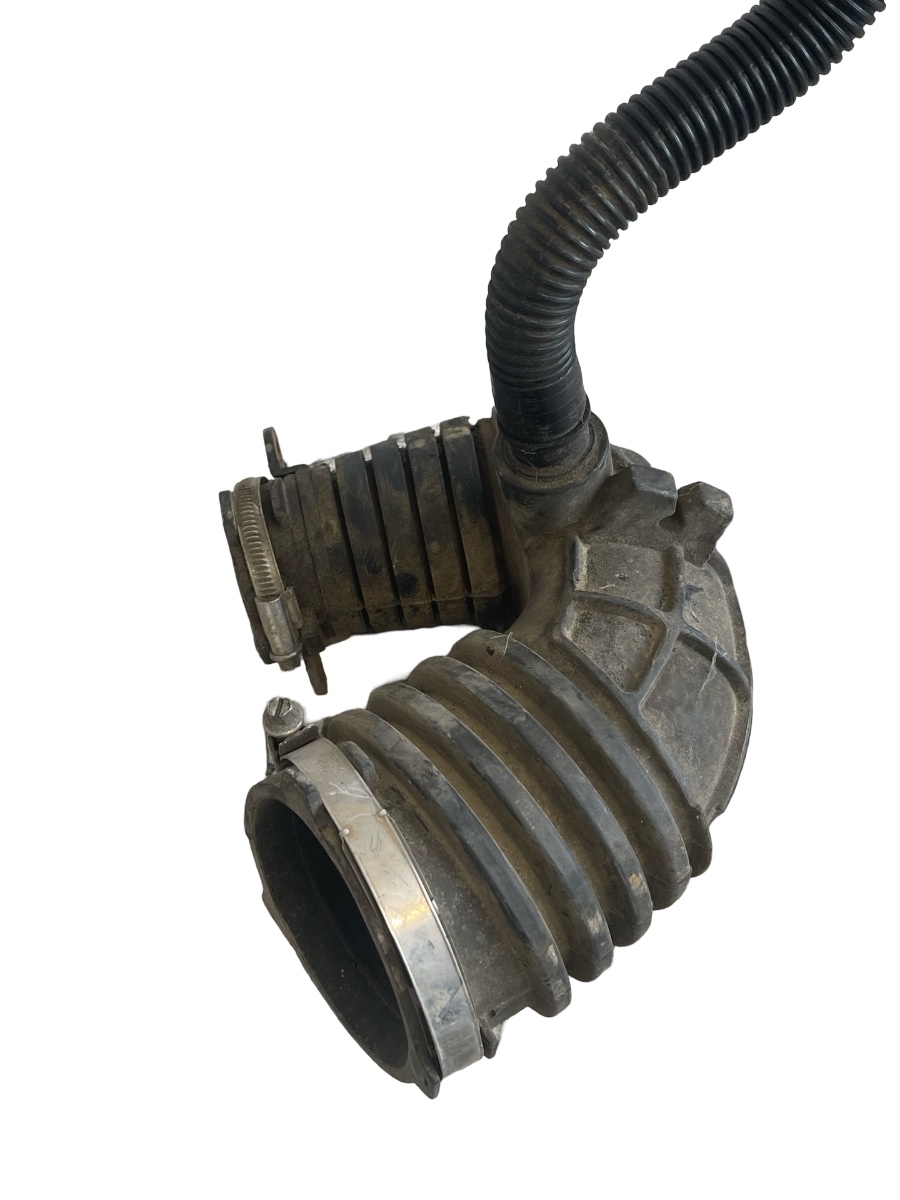 Furtun admisie aer AUDI A6 III Avant 4F5, C6 2005 - 2011 TDI BLB, BRE 4F0129615E
