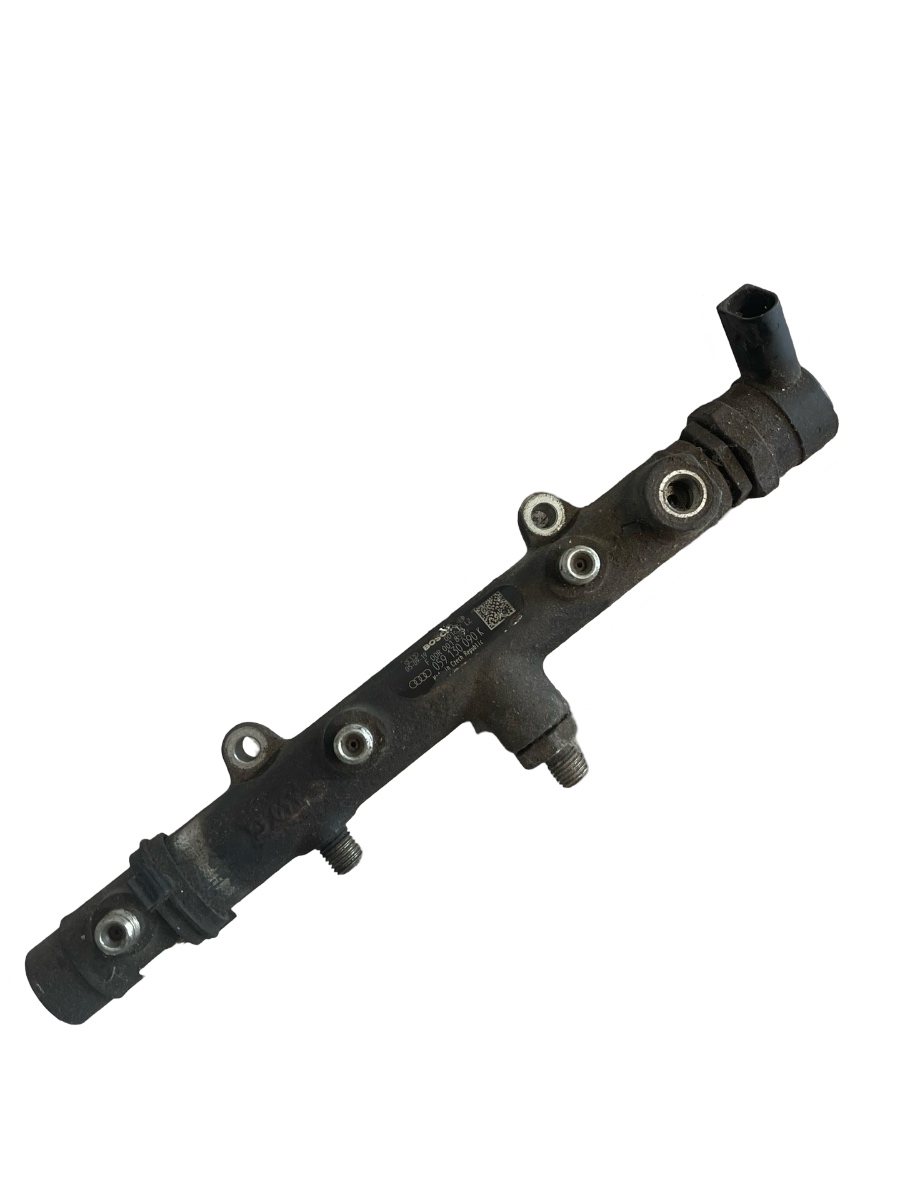 Rampa injectoare AUDI A6/S6 III Saloon 4F2, C6 2004 - 2011 2.7TDI  059130090K