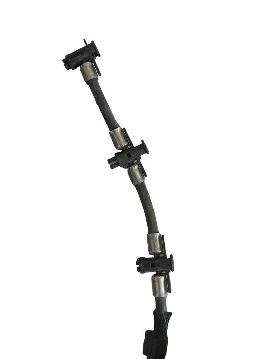 Rampa retur injectoare  AUDI A6/S6 III Saloon 4F2, C6 2004 - 2011 2136300