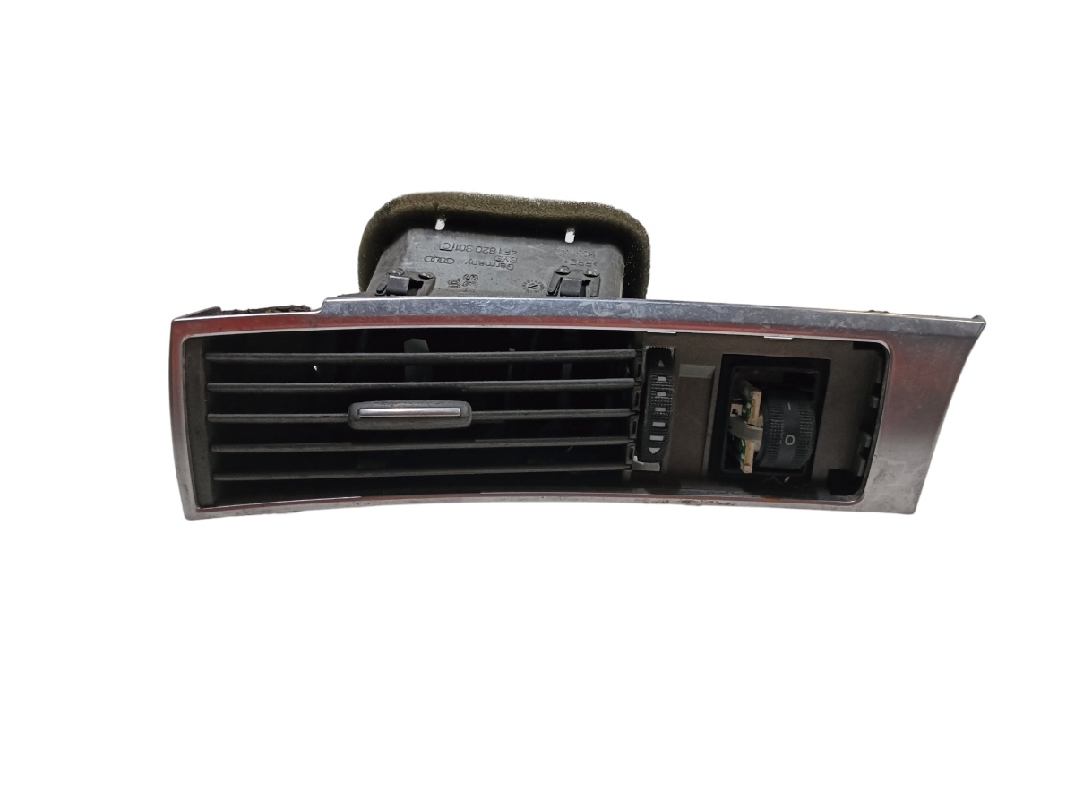Grila venitilatie stanga fata AUDI A6 III Avant 4F5, C6 2005 - 2011 4f1820901c