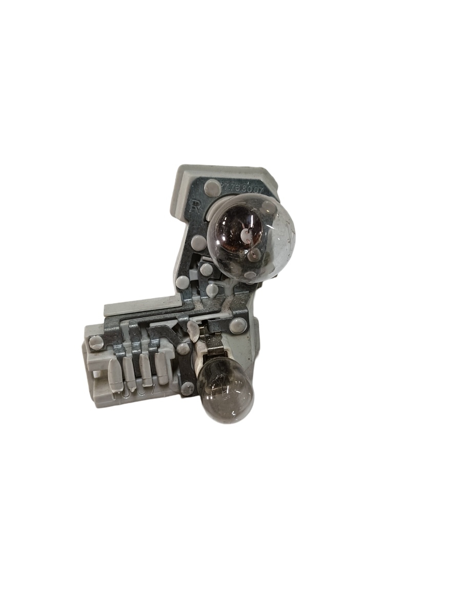 Soclu stop  dreapta AUDI A3 II 8P1 2003 - 2013 8p4945258a