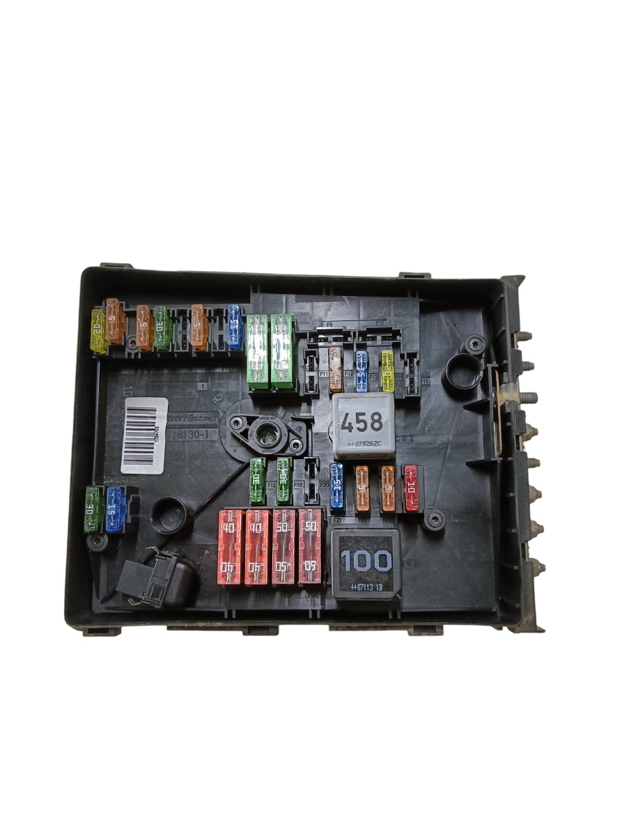 Panou sigurante AUDI A3 II 8P1 2003 - 2013 1k0937125a