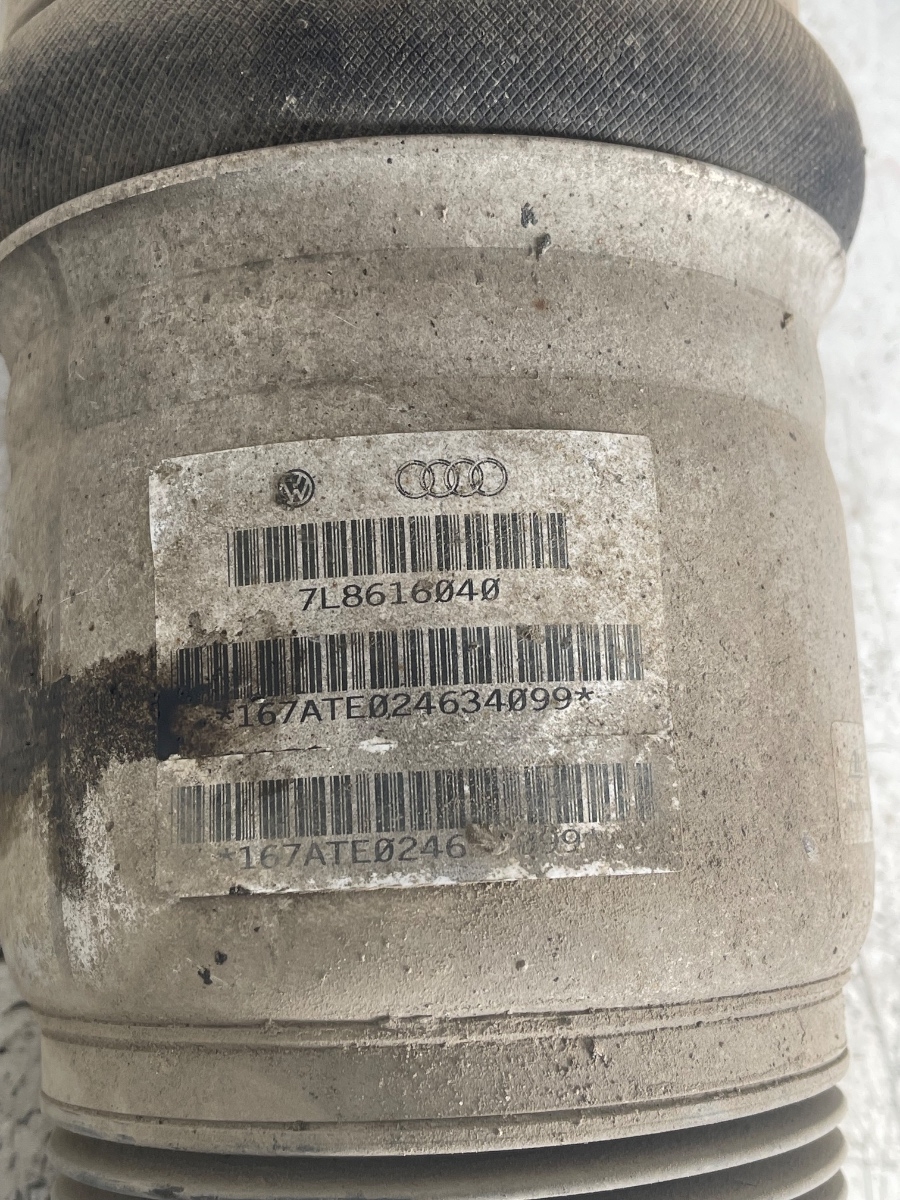 Perna de aer suspensie pneumatica dreapta fata AUDI Q7 4LB 2006 - 2016 3.0 TDI quattro BUG 7L8616040 – foto 2