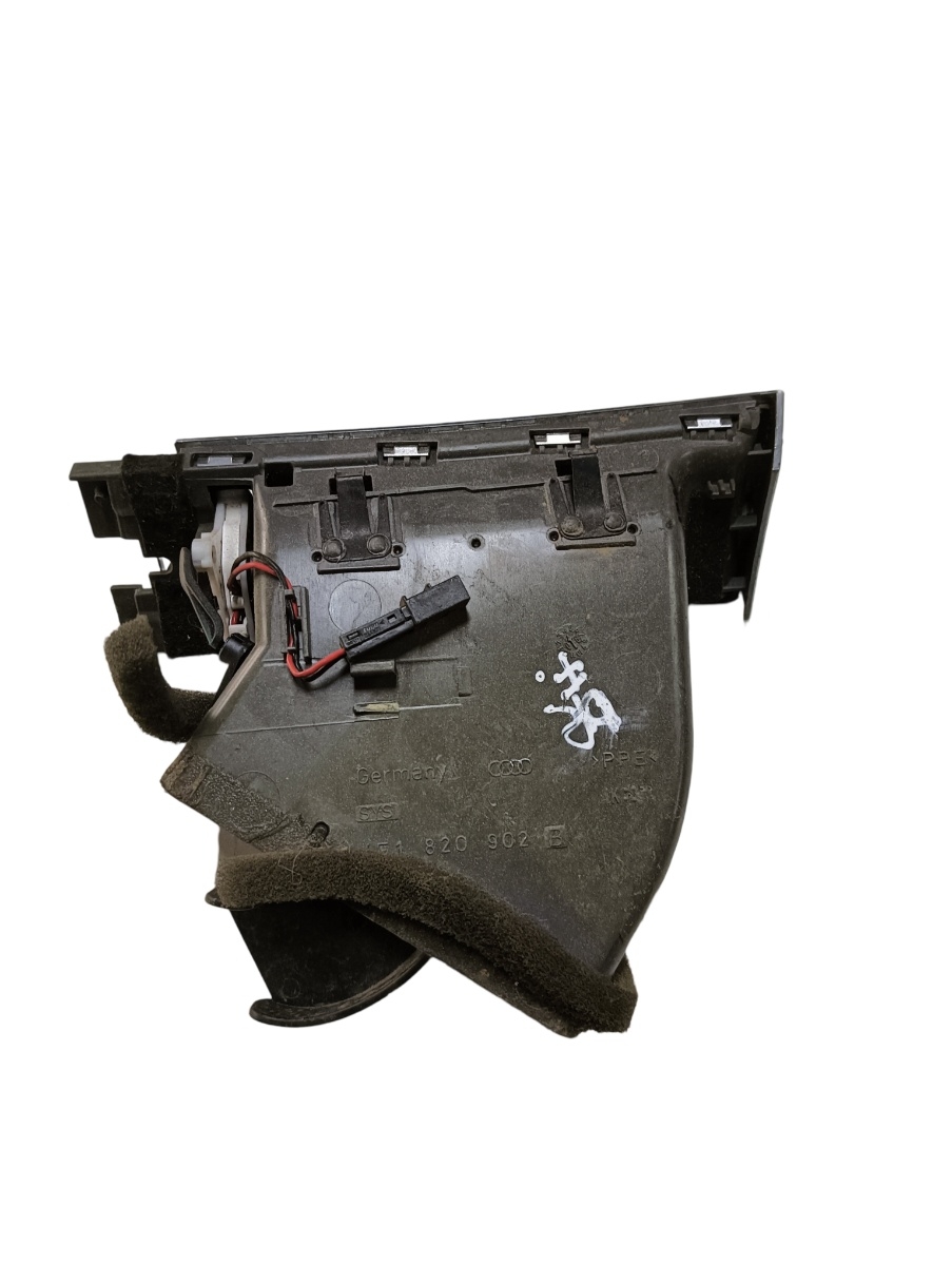 Grila ventilatie  stanga fata AUDI A6 III Avant 4F5, C6 2005 - 2011 4f1820902