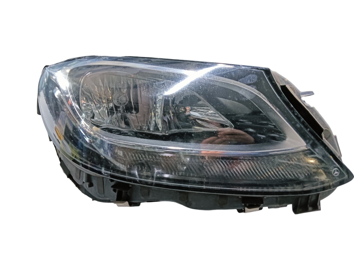 Far dreapta fata MERCEDES-BENZ C-CLASS W205 2013 - > A2058200861