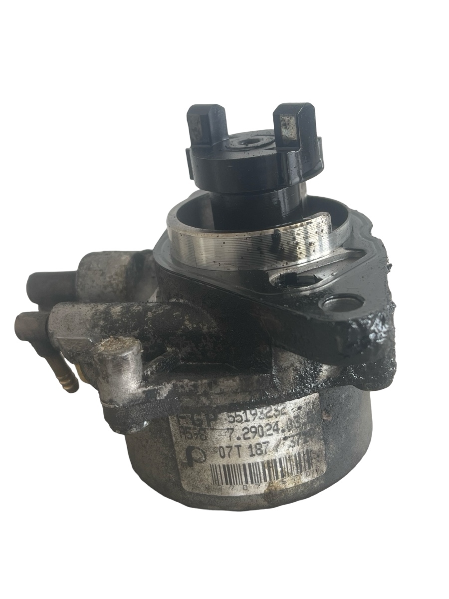 Pompa de vacuum FIAT GRANDE PUNTO 199_ 2005 - > 1.3 D Multijet 199 A3.000 55123232 – foto 2