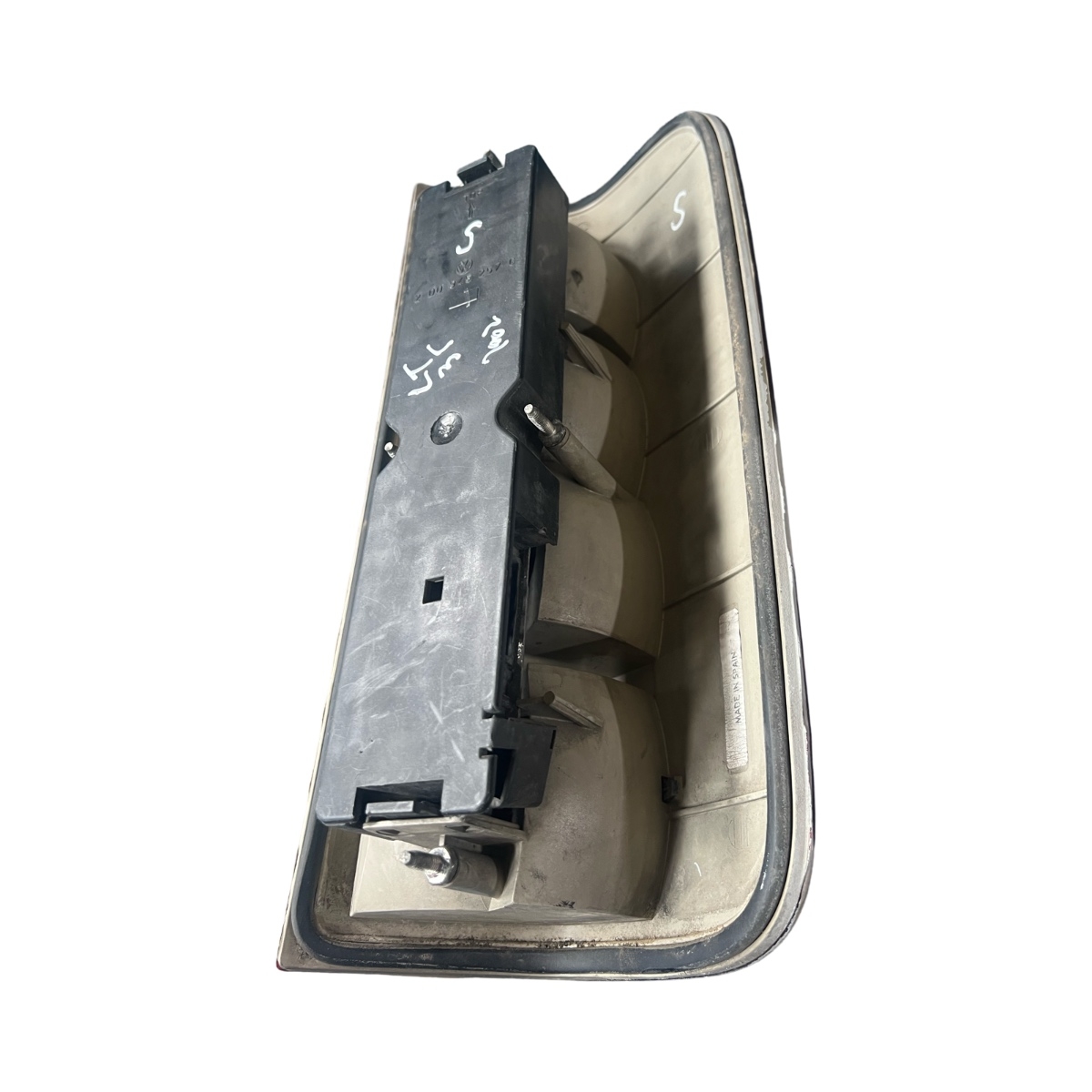 Lampa spate / Stop stanga VOLKSWAGEN LT 28-35 II Bus 2DB, 2DE, 2DK 1996 - 2006 – foto 3