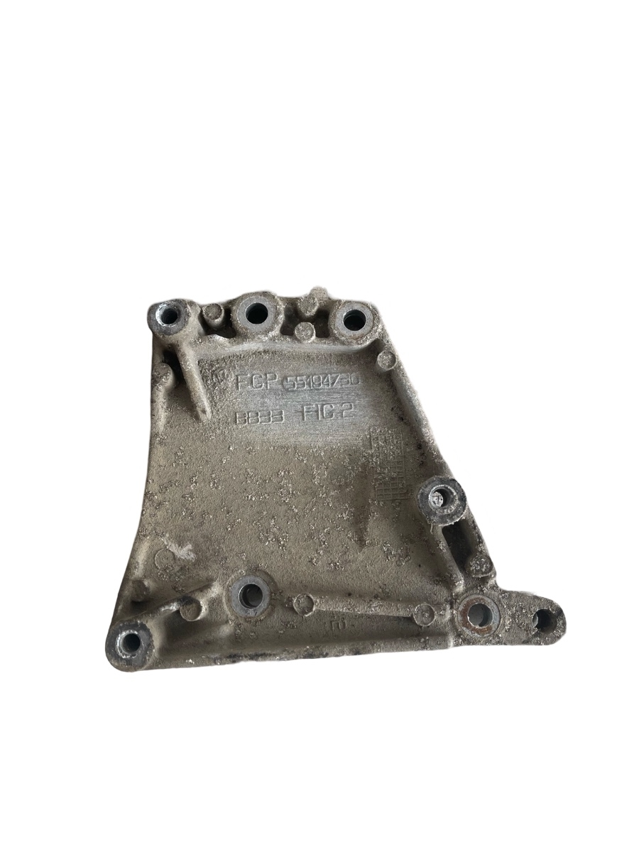 Suport compresor AC FIAT GRANDE PUNTO 199_ 2005 - > 1.3 D Multijet 199 A3.000 55194730 – foto 3