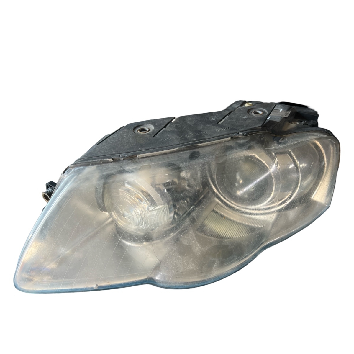 Far stanga VOLKSWAGEN PASSAT 3C2 2005 - 2010 3C0941751C
