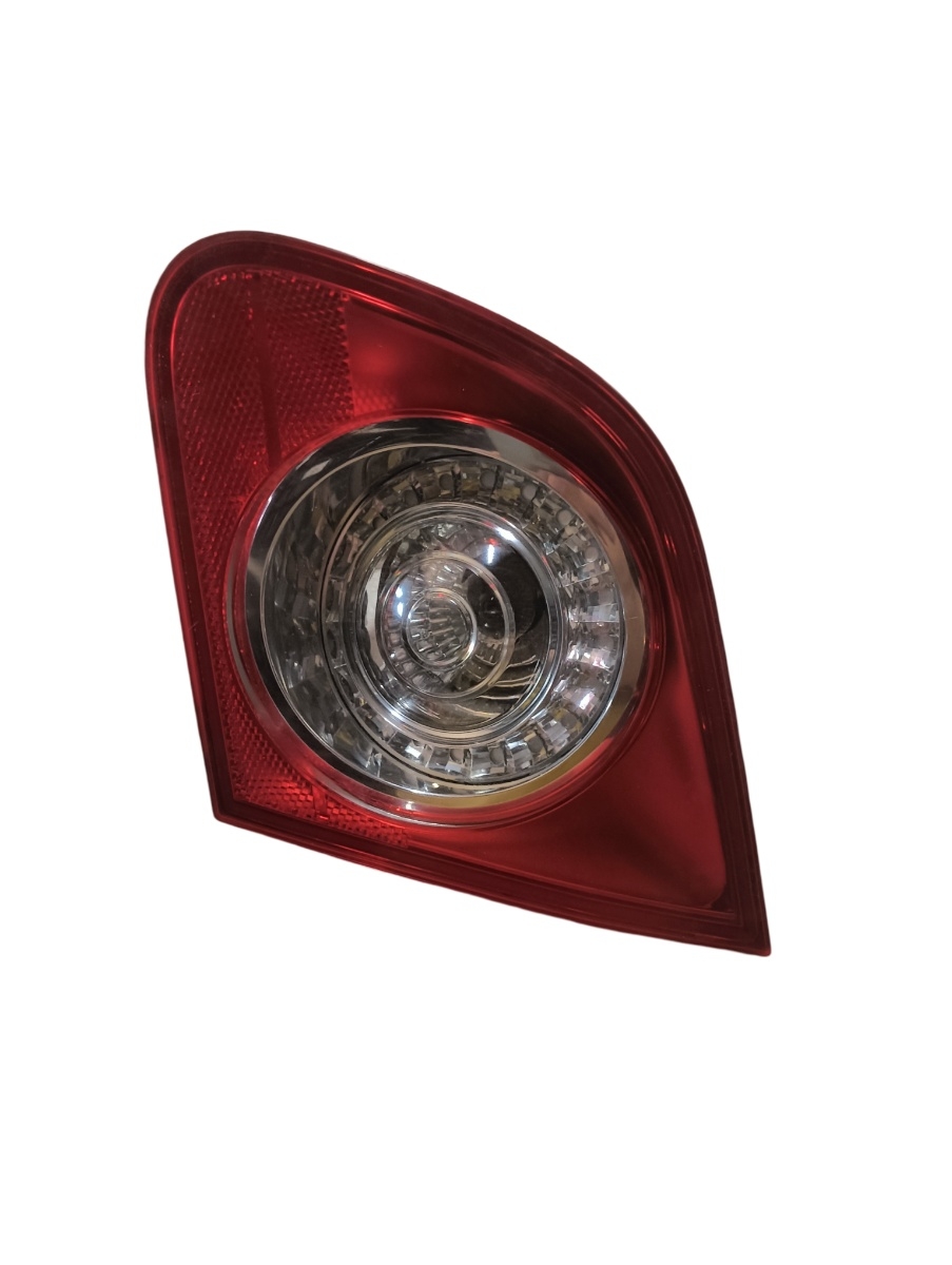 Lampa spate / Stop dreapta spate VOLKSWAGEN PASSAT 3C2 2005 - 2010 3c5945094c