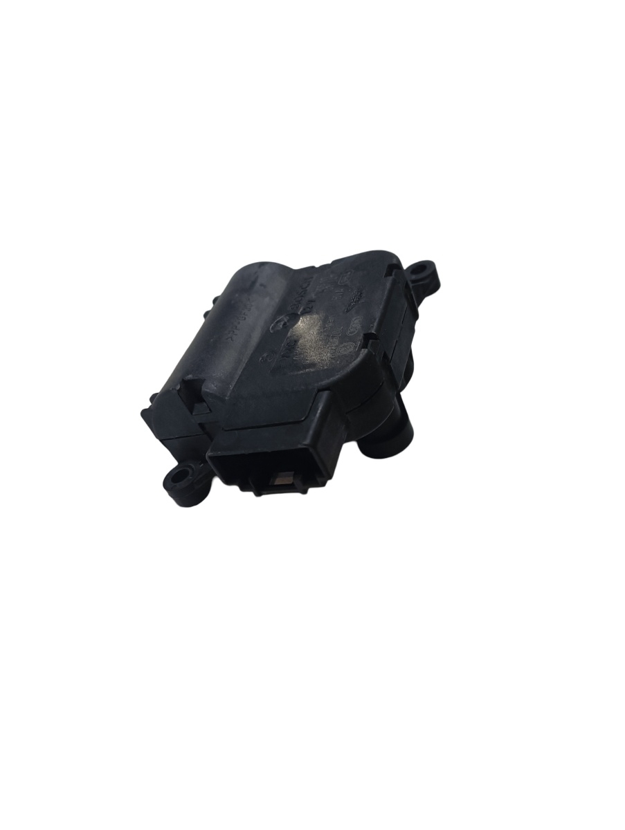 Actuator/motoras clapeta aer AC VOLKSWAGEN PASSAT CC 357 2008 - 2012 0132801370