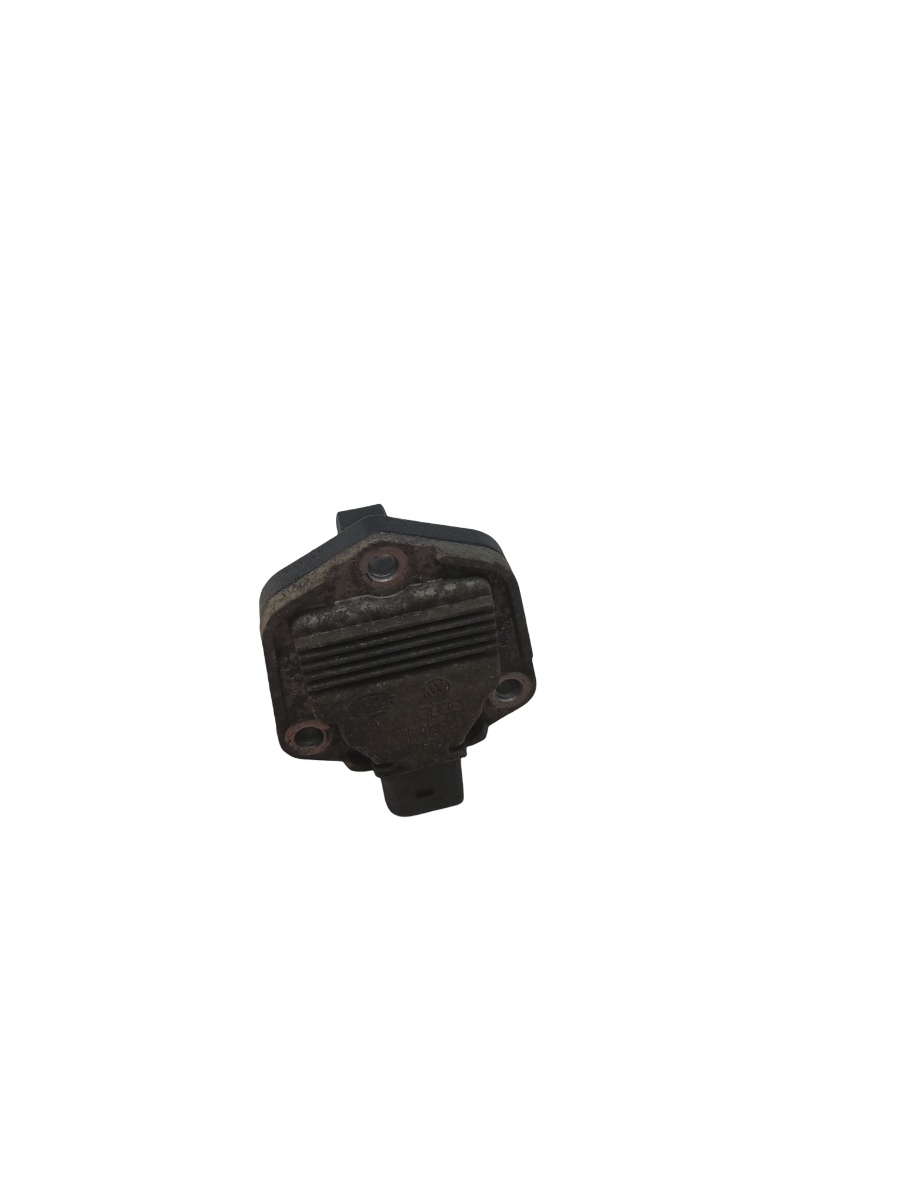 Senzor nivel ulei AUDI A4 II 8E2, B6 2000 - 2005 1.9 TDI AVF, AWX, VOLKSWAGEN GOLF V 1K1 2003 - 2009 TDI BKC, BLS, BXE HELLA 6PR00807902 1j0907660b