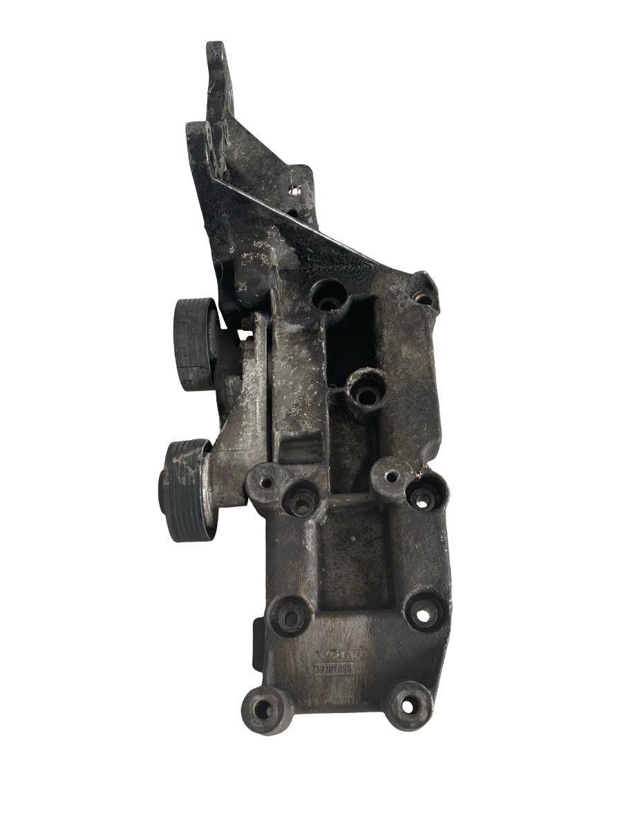 Suport alternator ,compresor ac VOLVO XC90 I 275 2002 - 2015 2.4D EURO3 30757068 – foto 2