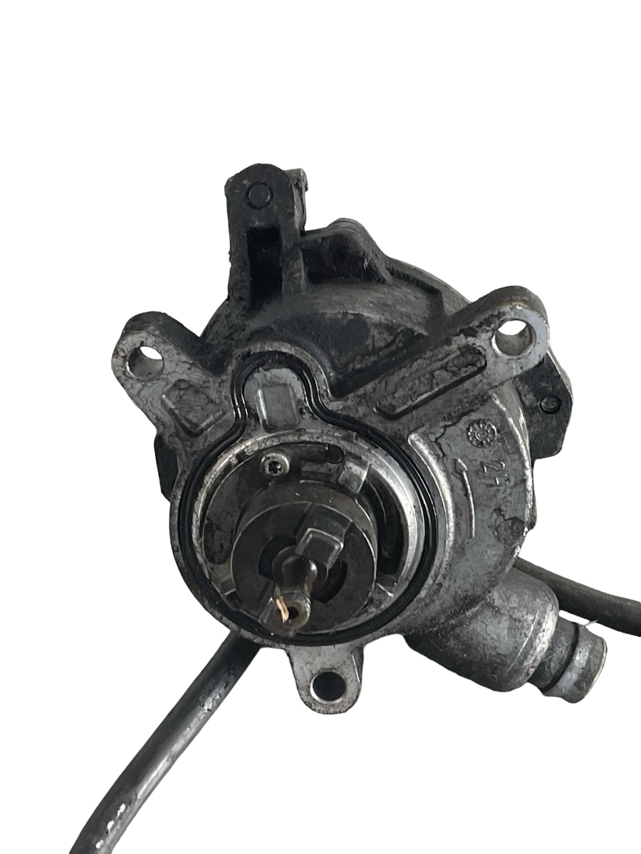 Pompa de vacuum VOLVO XC90 I 275 2002 - 2015 2.4D EURO3 08658230 – foto 2