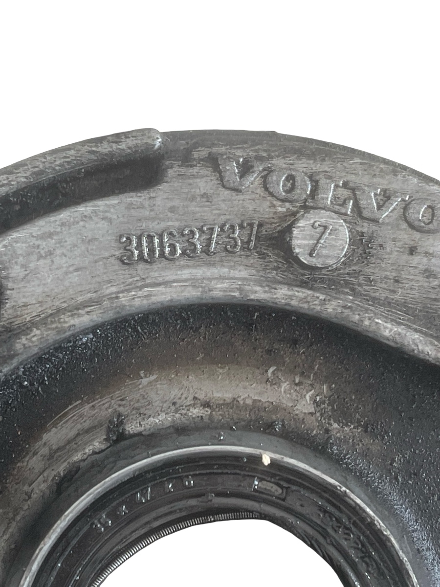 Pompa de ulei VOLVO XC90 I 275 2002 - 2015 2.4D E3  3063737 – foto 3